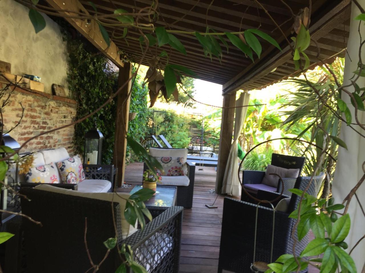 Chambre D'Hotes "Le Village" Villenouvelle Exterior foto